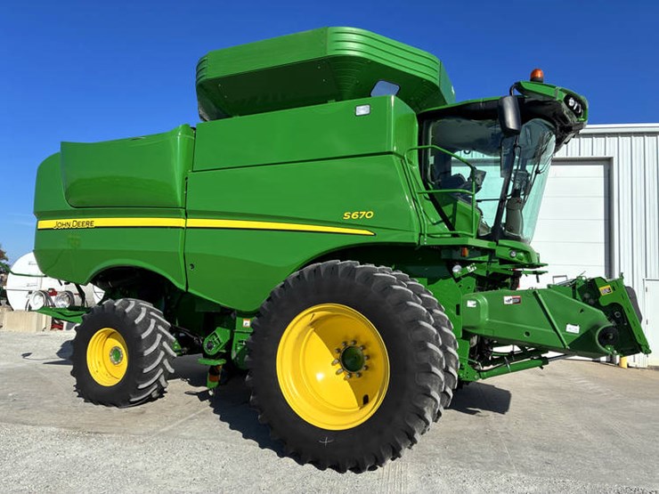 2013-john-deere-s670-image-1