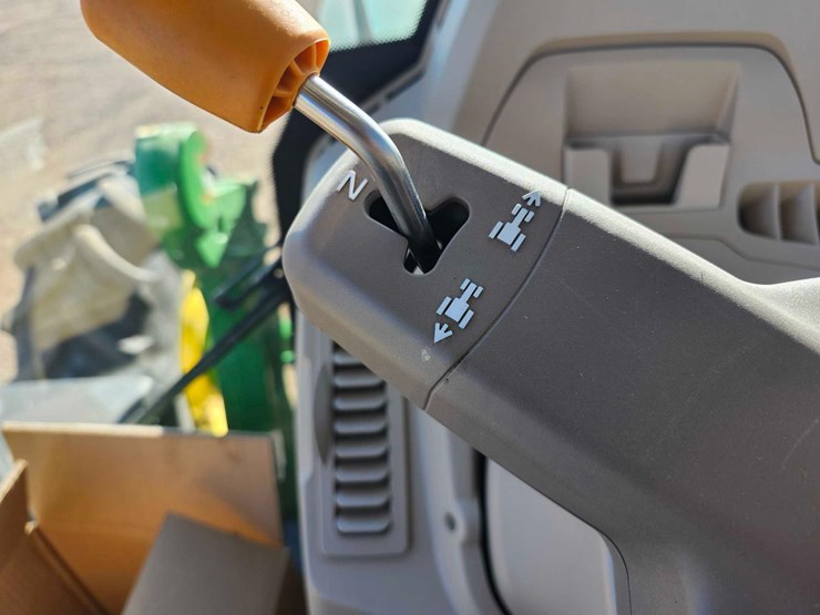 2023-john-deere-6145m-image-61