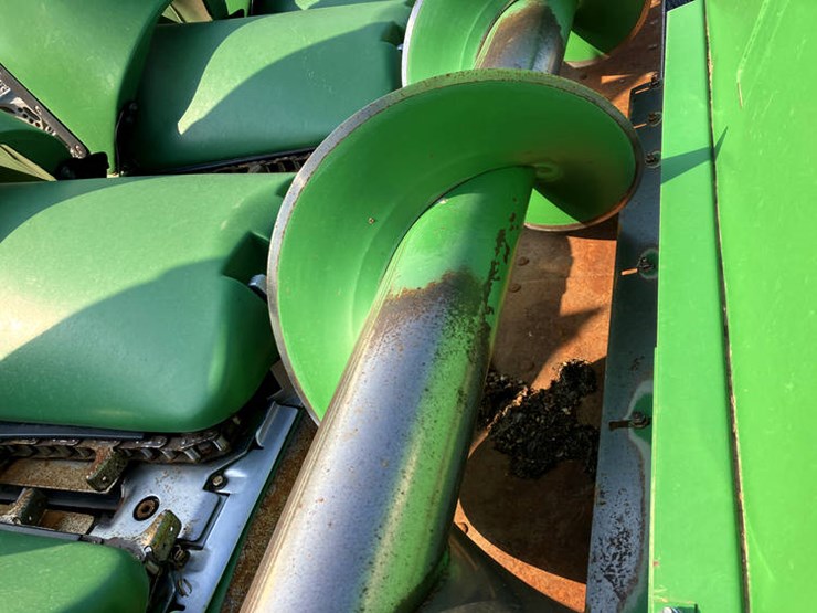 2013-john-deere-608c-image-5