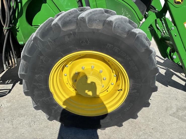 2023-john-deere-6175m-image-52