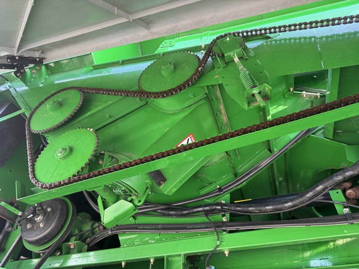 2005-john-deere-9560-sts-image-63