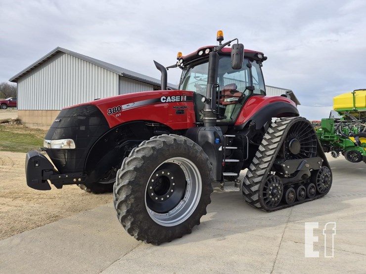 2019-case-ih-magnum-380-rowtrac-cvt-image-1