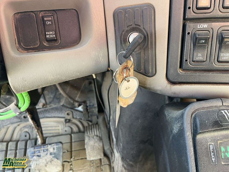 2008-international-workstar-7500-image-13