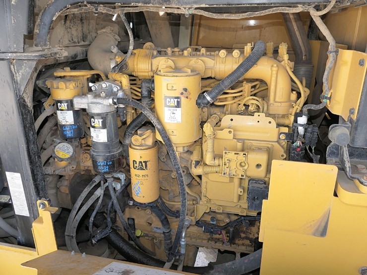 2014-caterpillar-930k-image-23