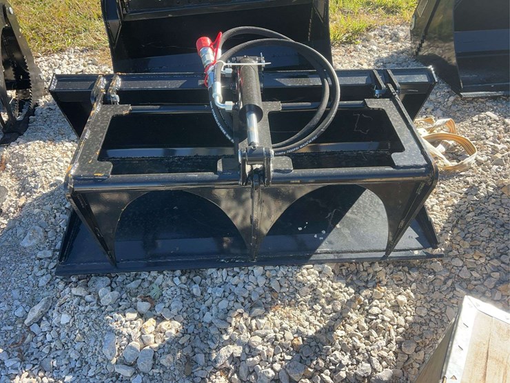 skid-steer-plate-grabber-image-2