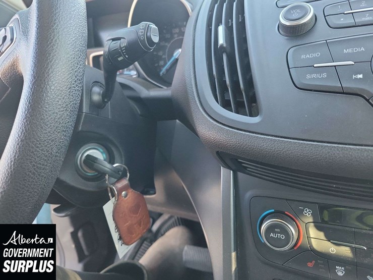 2017-ford-escape-image-17