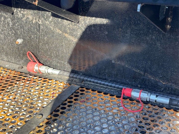 skid-steer-vibrating-screening-bucket-image-8