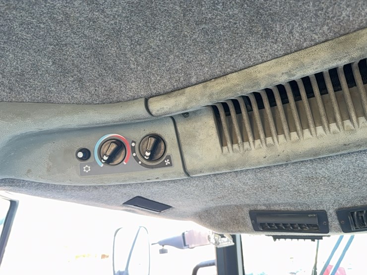 versatile-2210-image-50