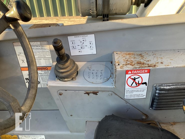 2006-genie-gth1056-image-13