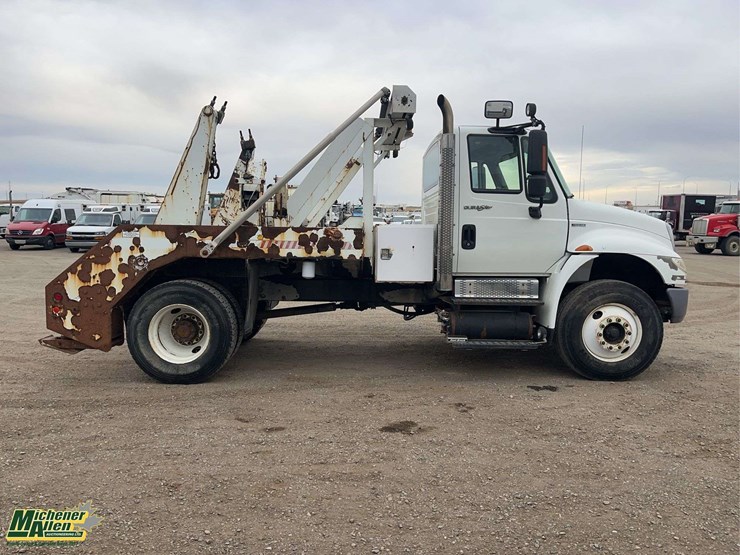 2010-international-durastar-4400-image-5