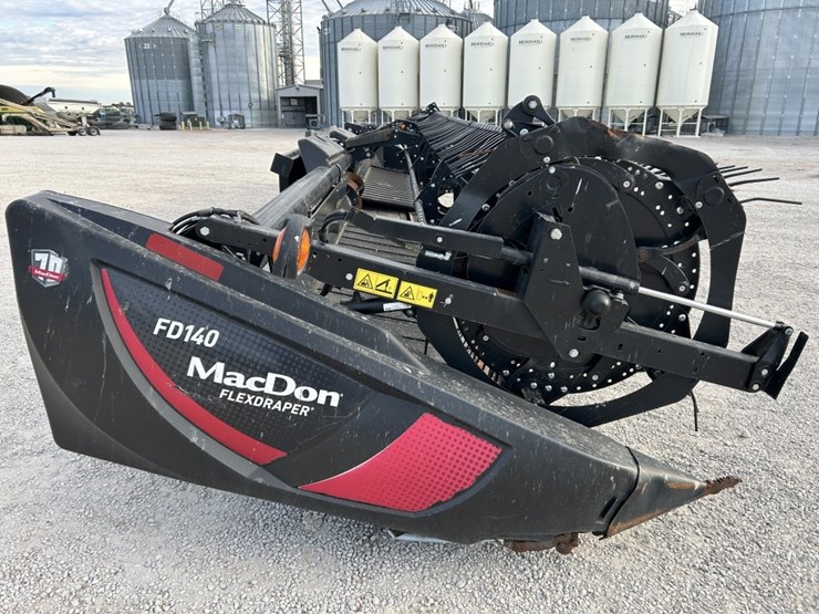 2019-mac-don-fd140-image-4