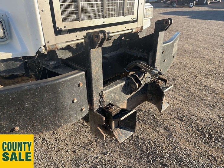 2016-kenworth-t800-image-16