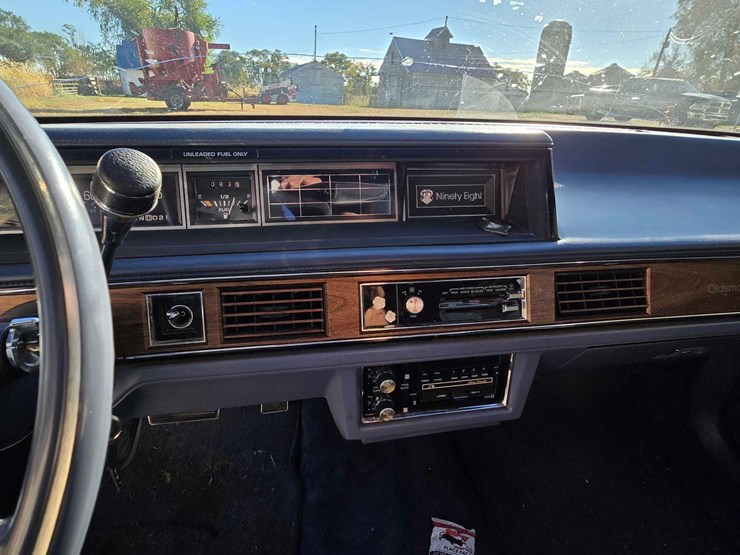 1985-oldsmobile-ninety-eight-regency-image-24