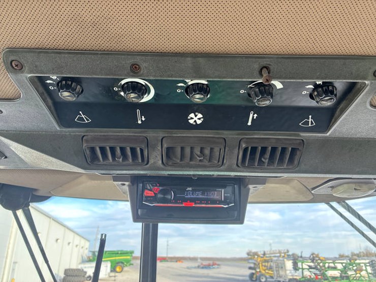 1994-john-deere-4560-image-67