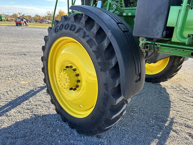 2014-john-deere-4830-image-51