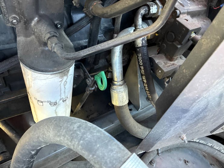 #122136-•-2009-mf-9795-#huc7217-image-100