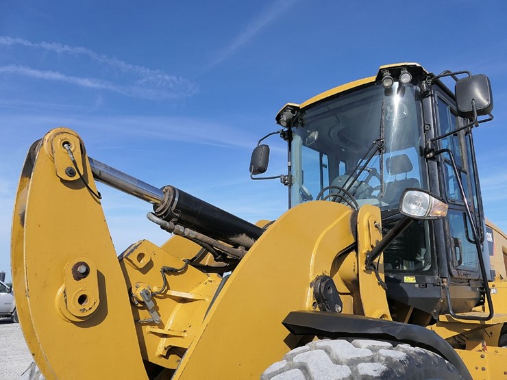 2014-caterpillar-930k-image-11