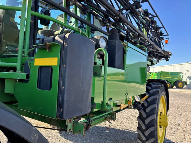 2014-john-deere-4830-image-43