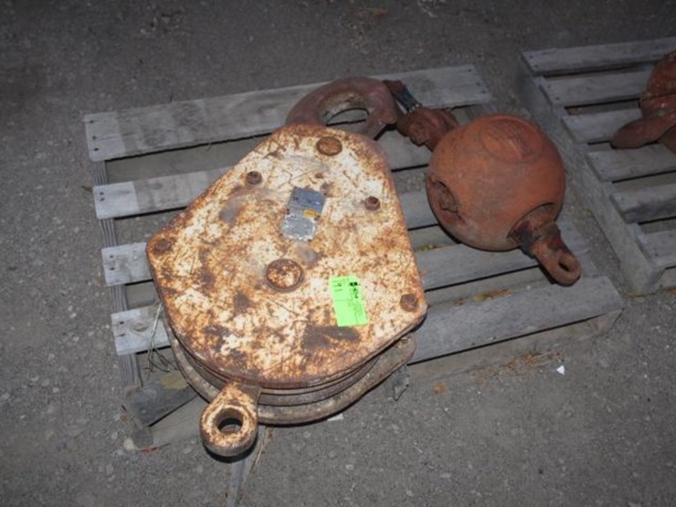 sheave-hook-block-&-headache-ball-image-1