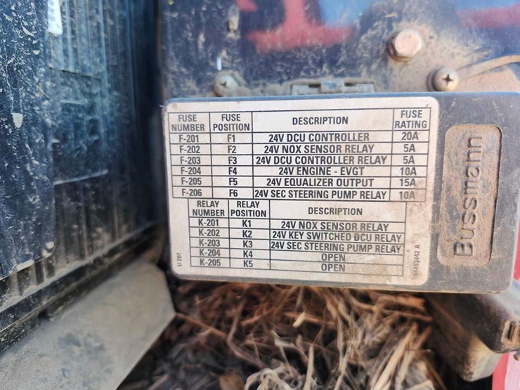 2012-case-ih-400-image-54