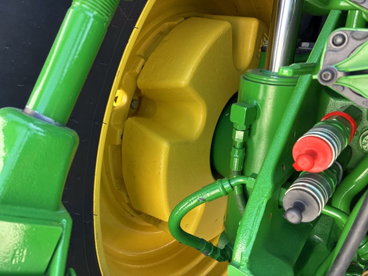 2023-john-deere-8r-370-image-65