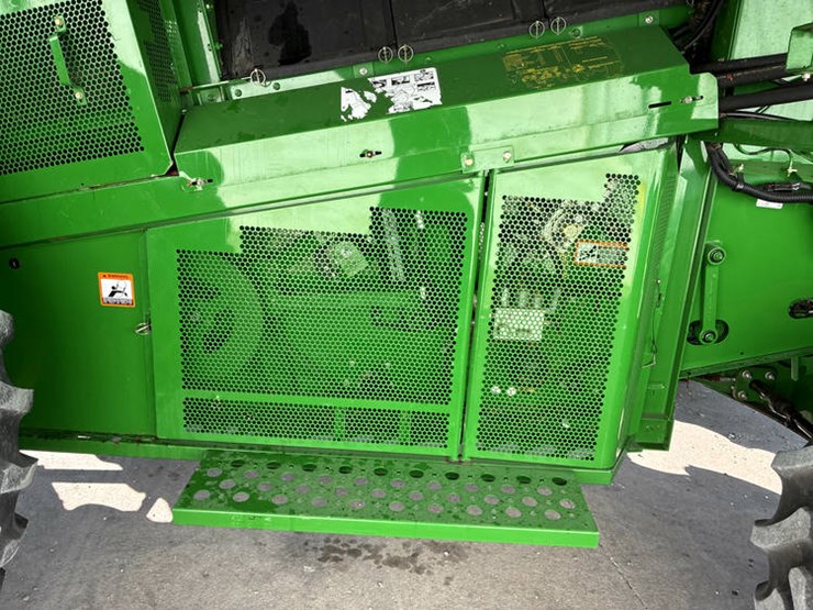 2013-john-deere-s670-image-59