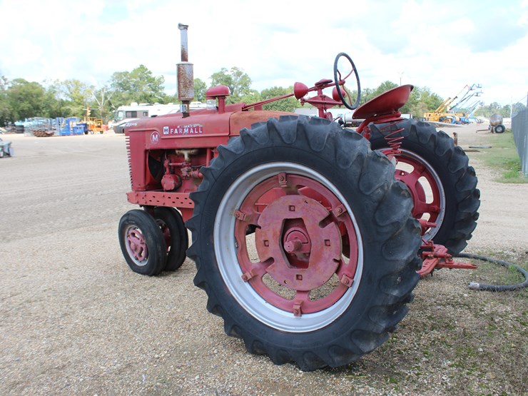 #24005-•-farmall-tractor-image-5