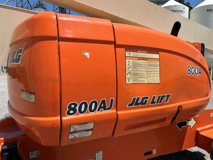 2008-jlg-800a-image-40