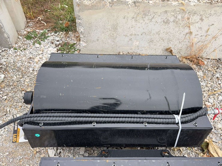 giyi-skid-steer-vibratory-roller-image-6