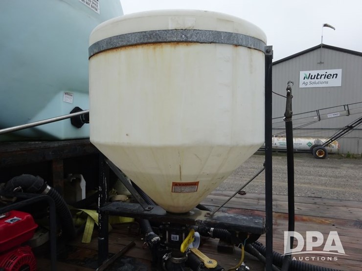 2015-tarasport-liquid-sprayer-trailer-(pz14052,-unit-109067)-image-54
