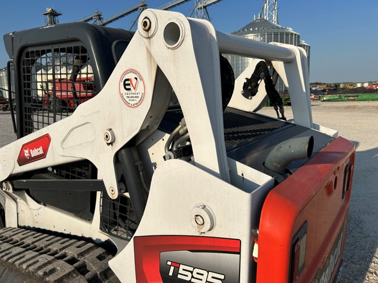 bobcat-t595-image-40