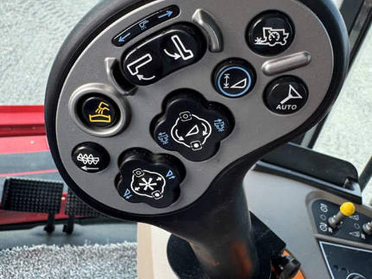 2023-case-ih-8250-image-86