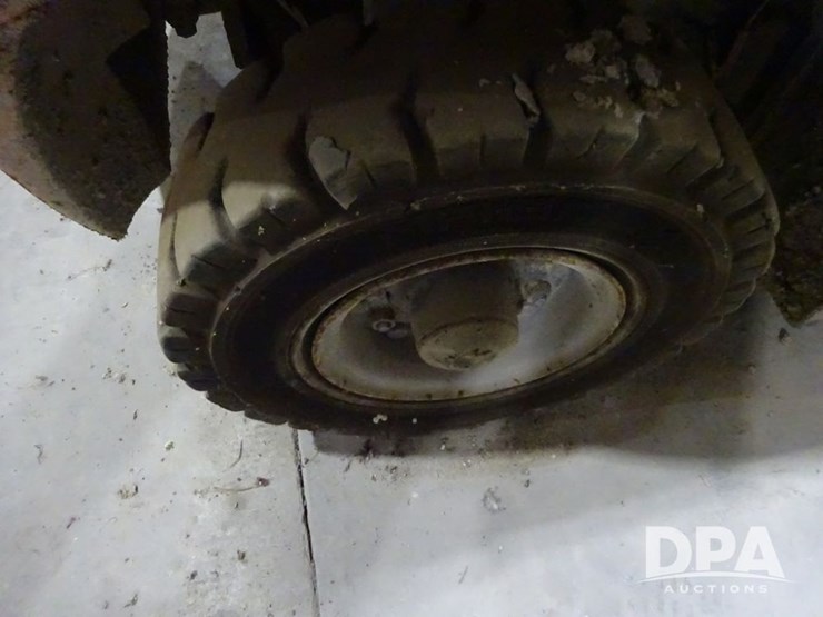 doosan-25-forklift-(pz14059,-unit-109307)-image-17