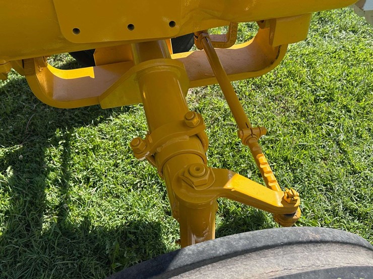 minneapolis-moline-g940-image-42