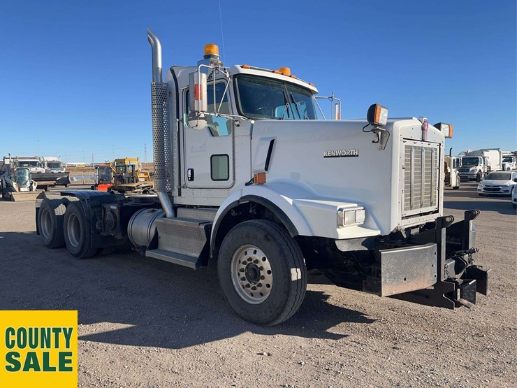 2016-kenworth-t800-image-6