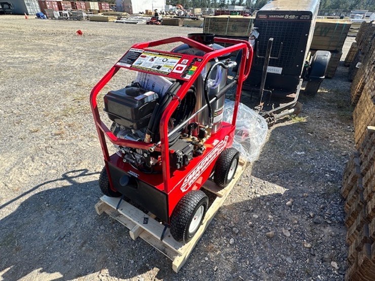 #24699-•-magnum-4000-series-gold-pressure-washer-image-1