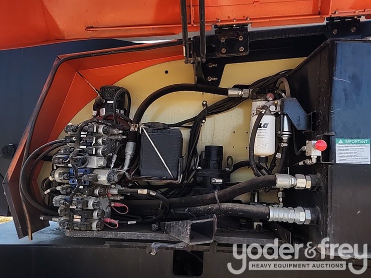 2014-jlg-800aj-image-30