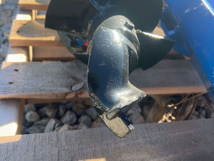 skid-steer-loader-auger-and-extra-rod-image-5