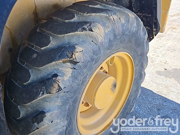 2018-caterpillar-914m-image-14