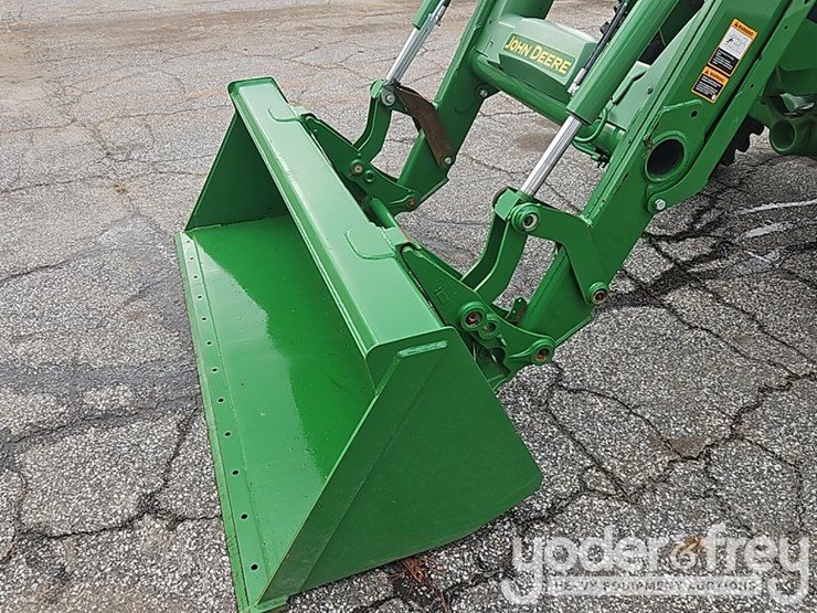 2019-john-deere-5075e-image-23