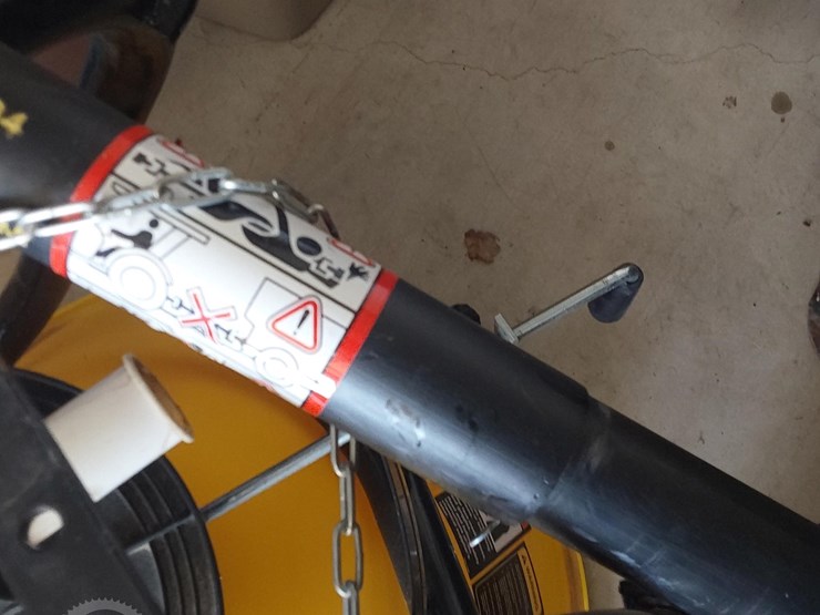 2023-mahindra-1635-hst-image-56