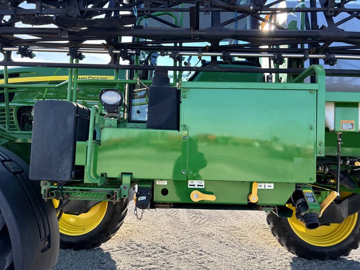 2014-john-deere-4830-image-41