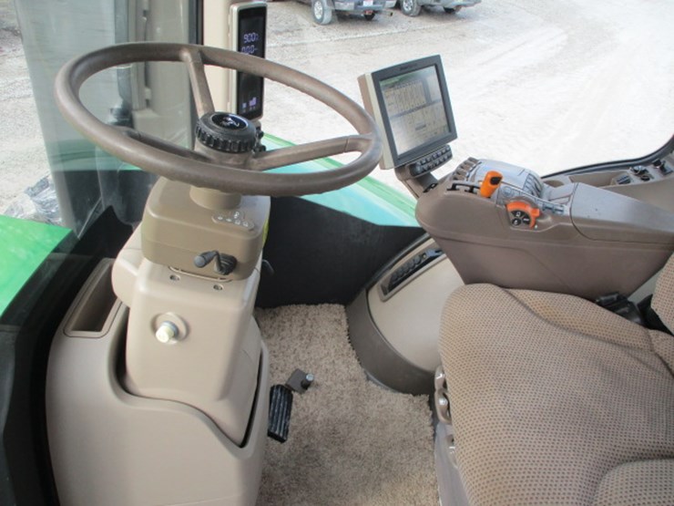 2017-john-deere-9570r-image-38