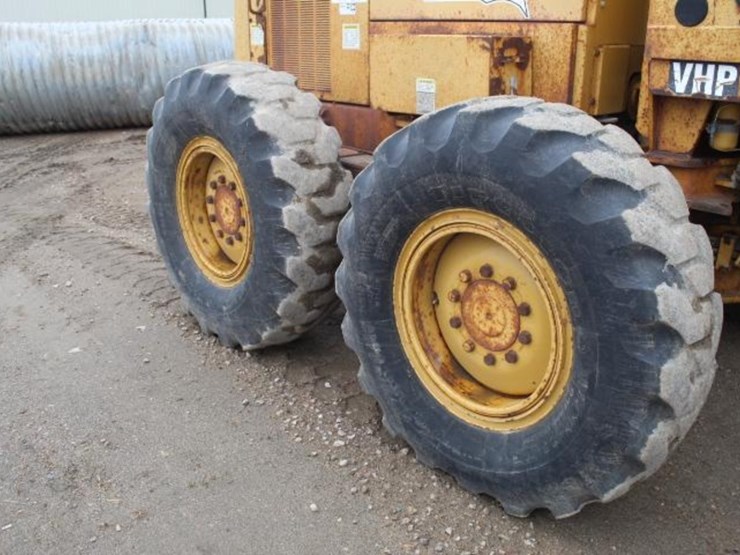 2002-caterpillar-140h-image-8