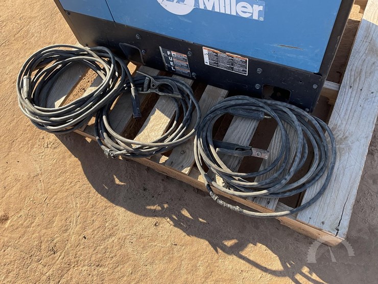 miller-bobcat-225-image-3