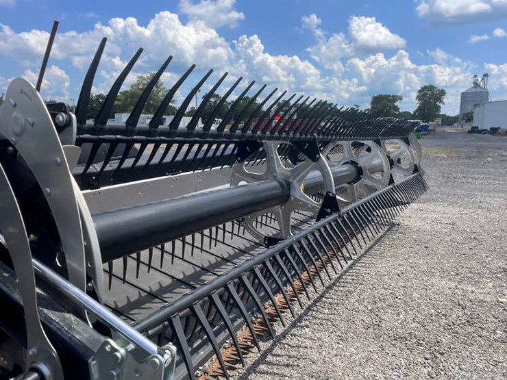 2023-mac-don-fd240-image-18