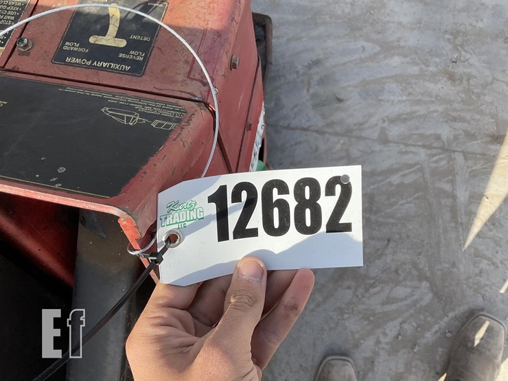 2010-toro-dingo-tx525n-image-16