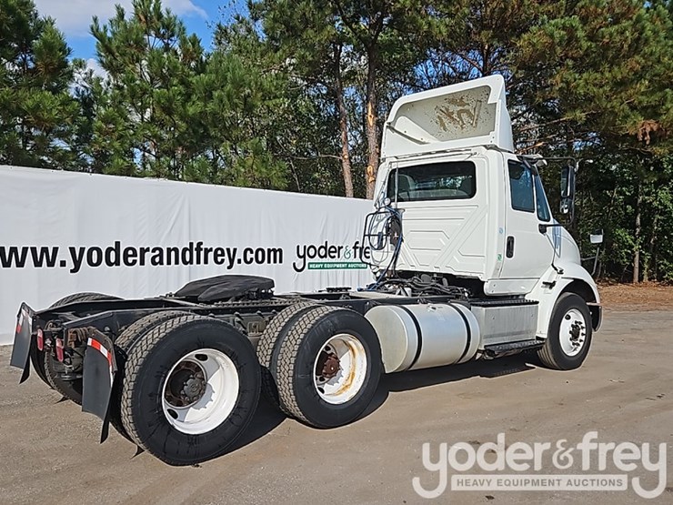 2017-international-8600-image-4