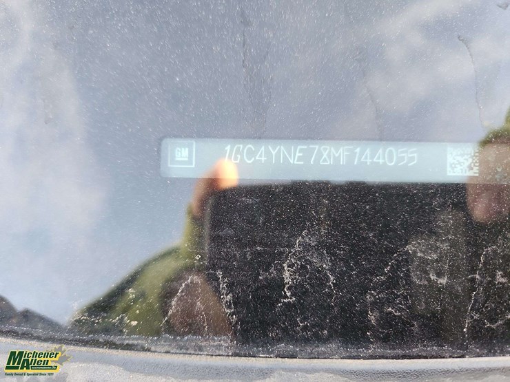 2021-chevrolet-silverado-2500hd-image-6