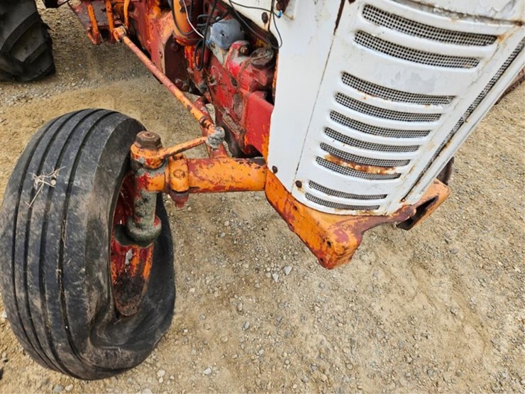 #3097-•-ih-wd4-tractor-image-9